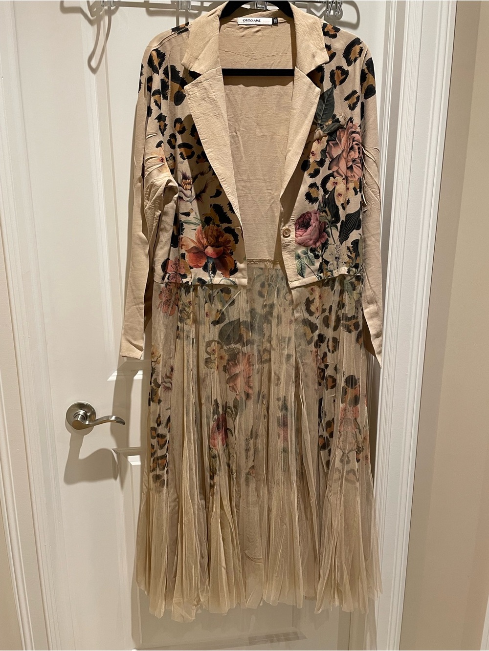 ORIENTAL TRF Floral Leopard Print Beige Longline Jacket